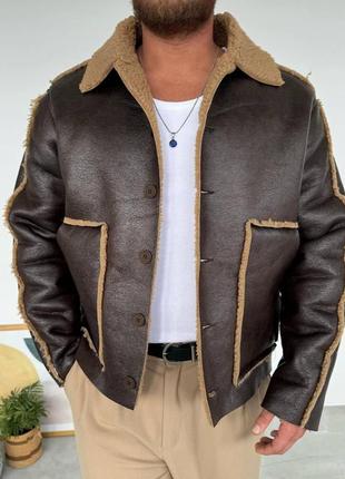 Чоловіча стильна шкіряна оверсайз куртка з підкладкою з овчини коричнева5 фото