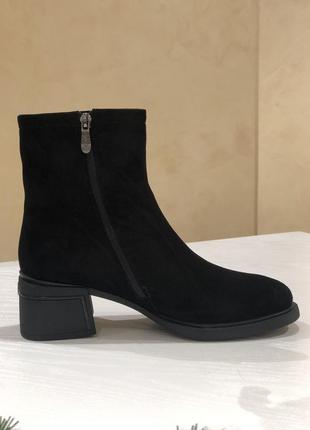 Ботинки женские зимние черные на каблуках натуральная замша + мех h2361-7158m-a189 brokolli 32732 фото