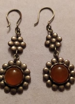 Серьги ссср из мельхиора с янтарем