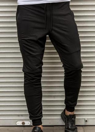 Чоловічі стильні спортивні штани на манжетах чорні