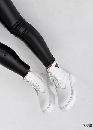 Белые натуральные кожаные зимние ботинки на шнурках шнуровке толстой подошве зима кожа2 фото
