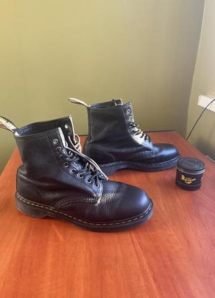 Dr martens carpathian black online