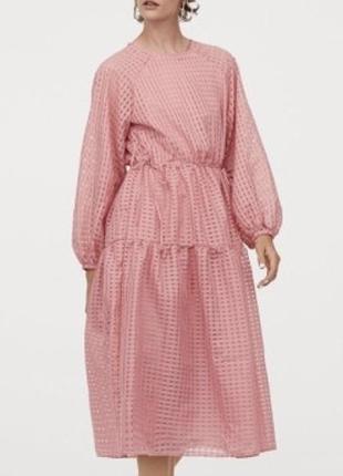 Розовое объемное платье, платье миди от h&m