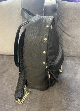 Рюкзак женский с цепью2 фото