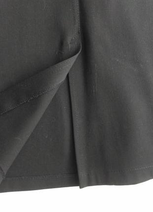 Черная юбка карандаш с разрезом спереди4 фото