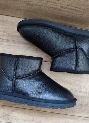 Черные кожаные угги уги ботинки сапоги укороченные зимеие туфли теплые натуральная кожа ugg 25.5  26 27 27.5 см2 фото