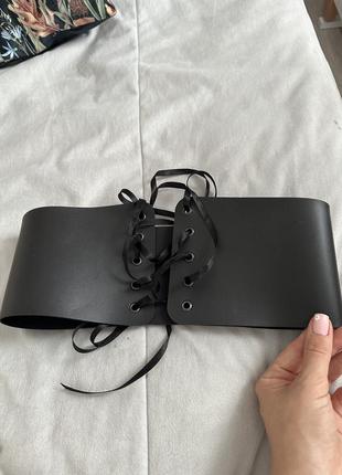 Корсет кожаный