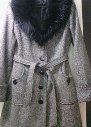 Новое пальто divided h & m разм 40-42 евро1 фото