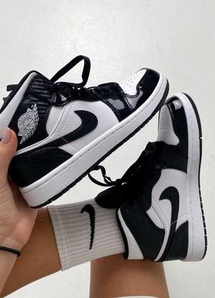 Nike air jordan 1 mid carbon + дополнительные шнурки