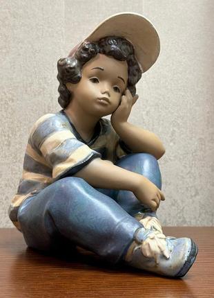 Фарфоровая статуэтка lladro «долгий день».