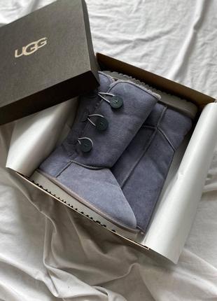 Женские зимние угги на овчине ugg baileyрдинал triplet ii dark shade замша4 фото