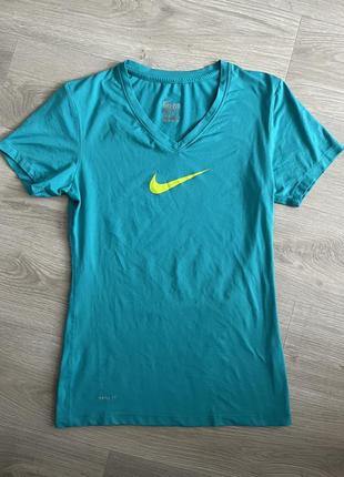 Футболка nike dri-fit