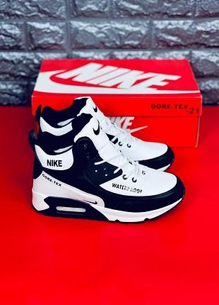 Мужские кроссовки на подростка найк черно белые nike air max 90 gore-tex с мехом кроссовки зимние на подростка