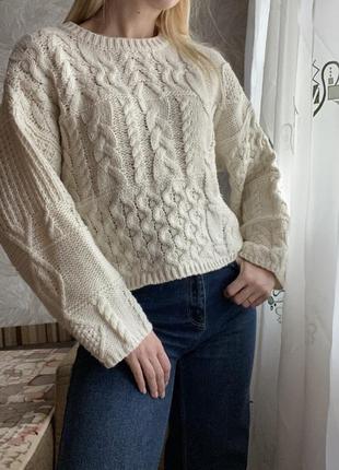 Женский стильный свитер1 фото