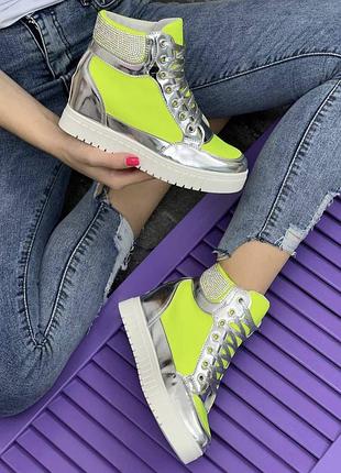 Снікерси,кросівки на танкетці 36 та 40р