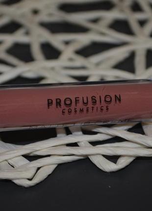 Фирменная жидкая матовая губная помада profusion cosmetics matte lip creme3 фото