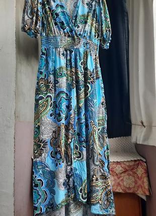 Идеальное вискозное платье с разрезом спереди6 фото