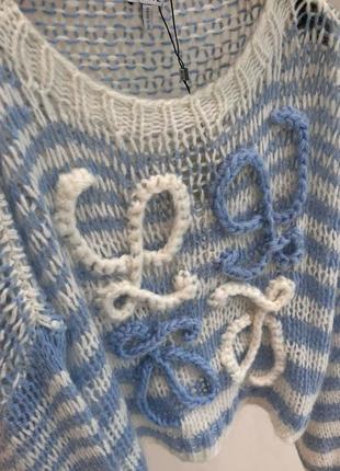 Жіночий блакитний мохеровий вовняний светр у стилі loewe anagram вільного крою та вишивкою6 фото