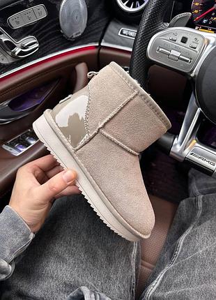 Угги ugg mini light brown лак.пятка