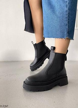 Зимові челсі =na=
колір: чорний, натуральна шкіра