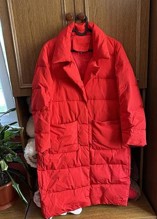 Терміново‼️червона куртка, пуховикк+ пальто у подарунок