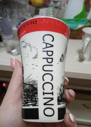 Набір сучасних чашок