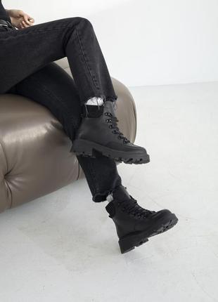Стильные зимние ботинки черного цвета5 фото
