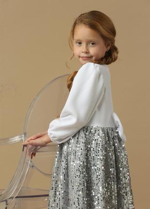 Детское белое нарядное платье с паетками для девочки 2 3 4 5   лет4 фото