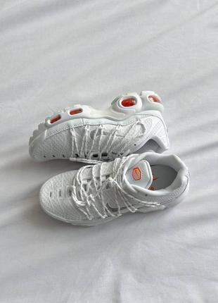 Кроссовки для фитнеса nike magnolia tn air max utility. белый с красным.