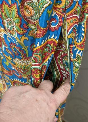 Широкая брючная юбка из индийского шелка с цветочным принтом5 фото