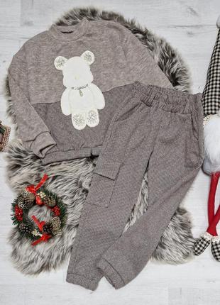 Классный теплый костюмчик для девочки