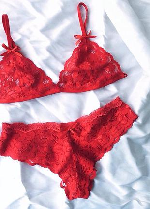 Комплект кружевного белья ручной работы