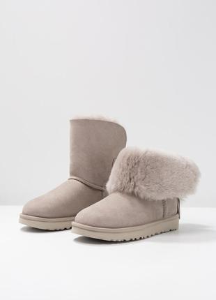 Ботинки зимние ugg classic charm boot 1095717 leather оригинал1 фото