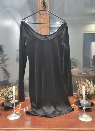 Маленькое черное бархатное платье m-l с длинным рукавом1 фото