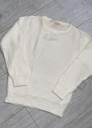 Белый вязаный свитер для девочки 4-6 лет