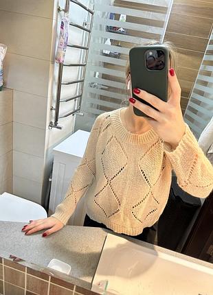 Светр бежевий