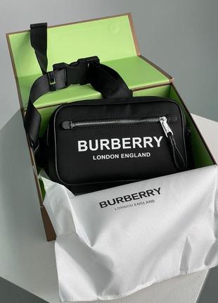 Мессенджер - сумка burberry paddy bag in black черный1 фото