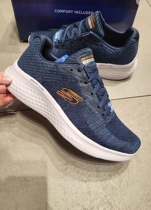 bape 2300 171226603 Sam McLaurin attempts a block in a Nike Zoom Kobe VII iD