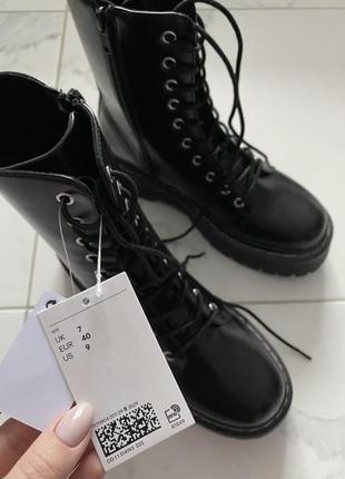 Ботинки h&m нові чорні чоботи на шнурках мартінси7 фото