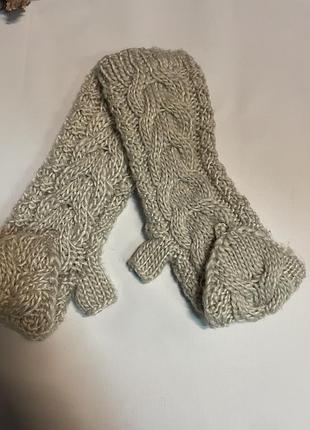 Варежки женские