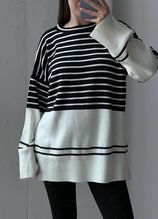 Теплый женский свитер-туника оверсайз в полоску с разрезами 42/462 фото