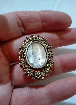 Винтажная одиночная клипса на винте.