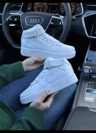 Nike air force 1 high all white fur