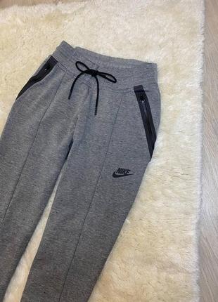 Спортивные штаны женские nike tech fleece3 фото