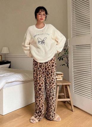 Пижама женская теплая молочная молочная оверсайз кофта штаны свободного кроя с леопардовым принтом качественная стильная