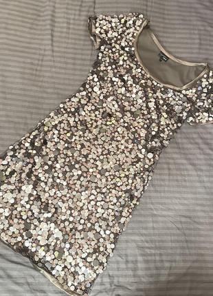 Сукня на корпоратив