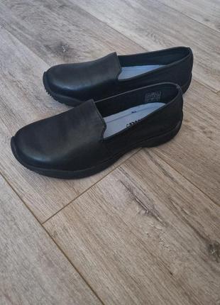 Шкіряні балетки туфлі lila