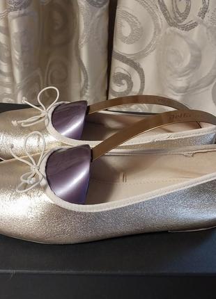 Нарядные праздничные легкие туфли бренда zara