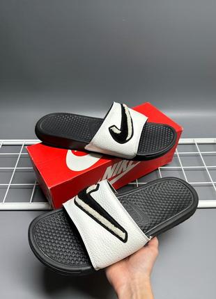 Шльопанці nike benassi