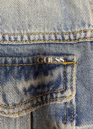 Джинсовая укороченная куртка guess оригинал с надписью из камушек сзади7 фото